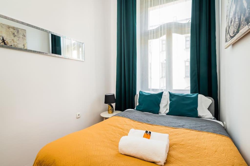 Royal City Apartment 40 M2 Краков Экстерьер фото